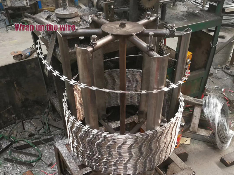 Concertina Razor Wire Coil