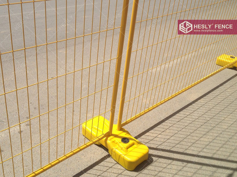 yellow temporary construction fence