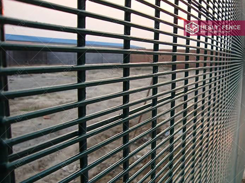 2D 358 Mesh Panel Fence