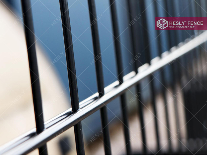 656 double wire mesh fence China Supplier