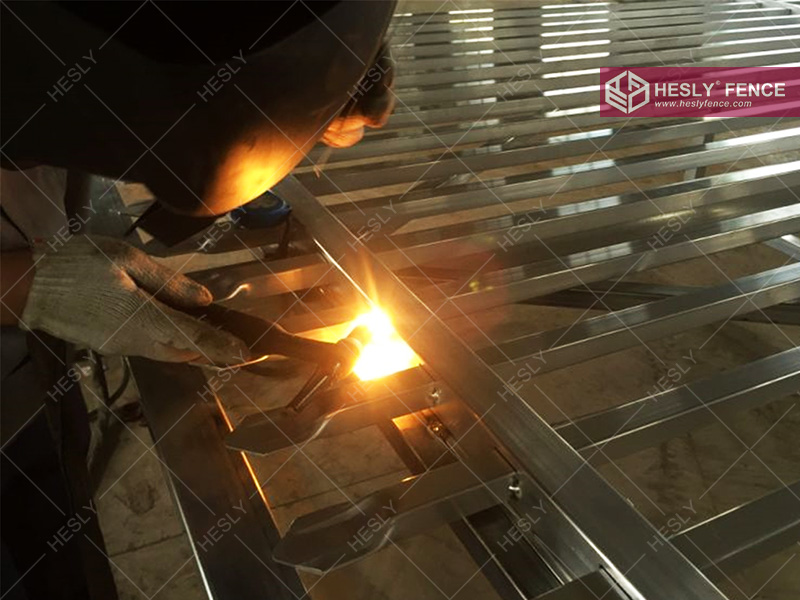 steel fence factory exporter China