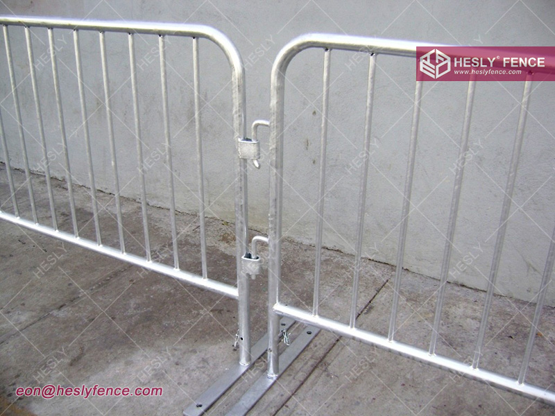 crowd control barriers