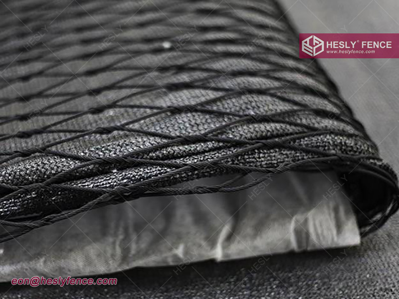 China stainless steel black oxide rope mesh