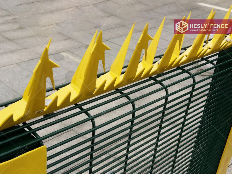 358 security fence razor spikes