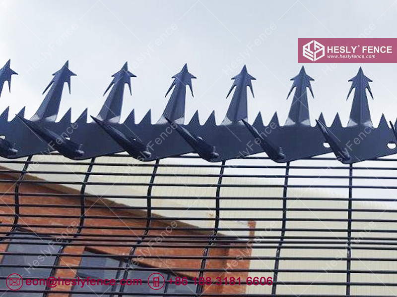 fence top razor spikes